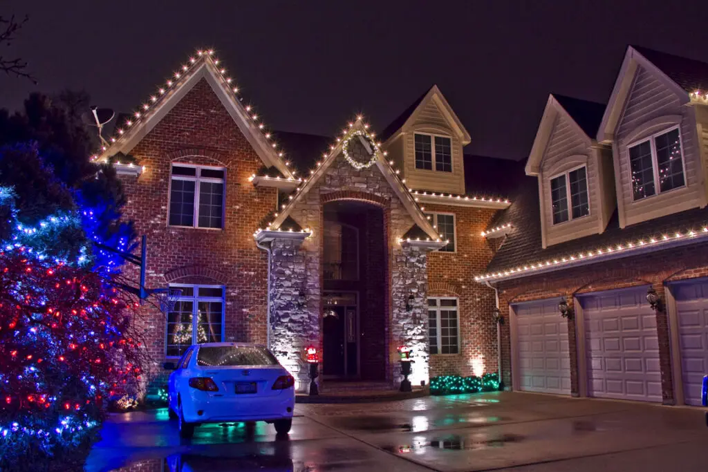 Complete residential Christmas light display